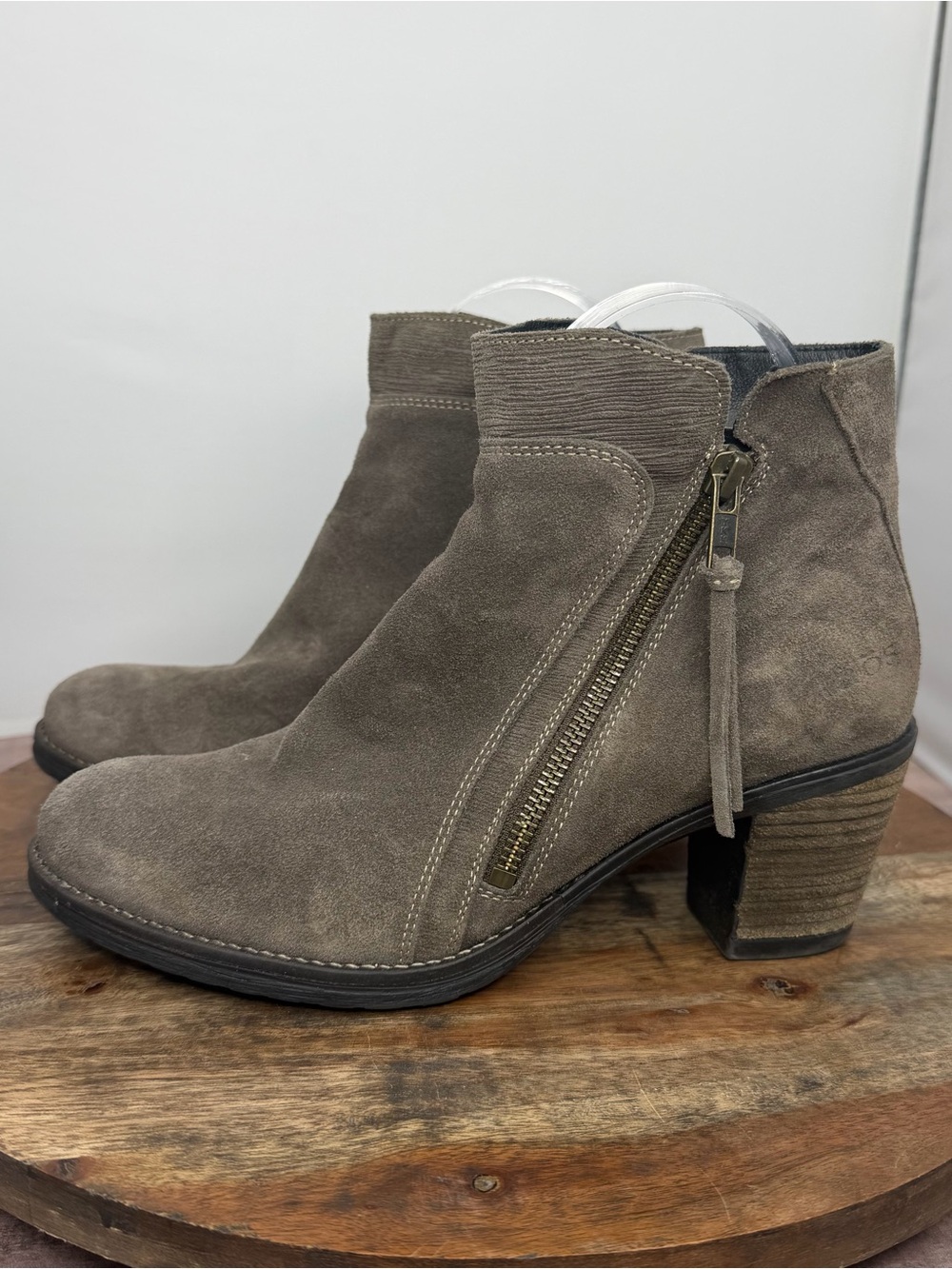 Taos “Dillie” booties - Size: 39 (8-8.5)